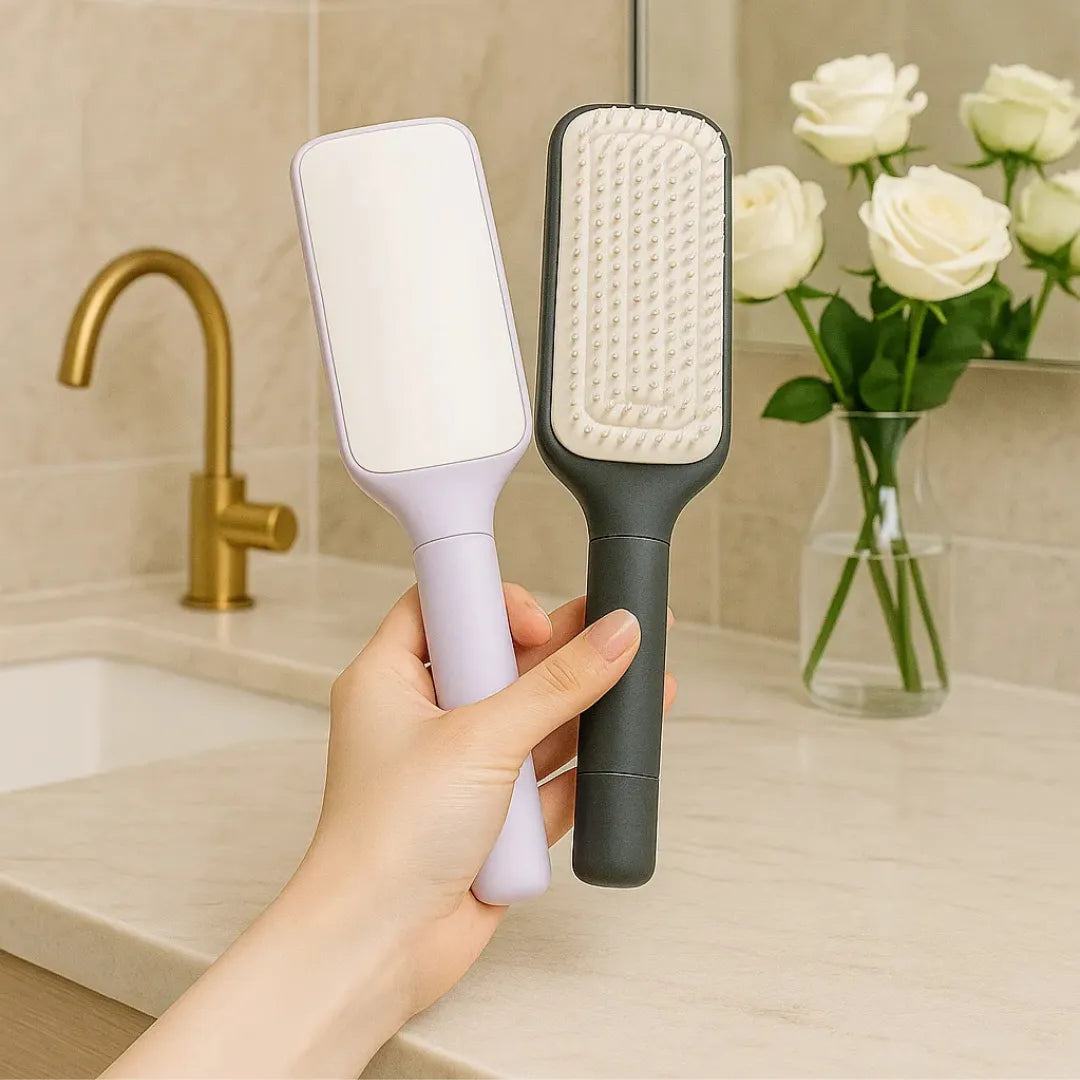 Blooméa™ HairLift – Self-Cleaning Rotating & Anti-Static Detangling Comb